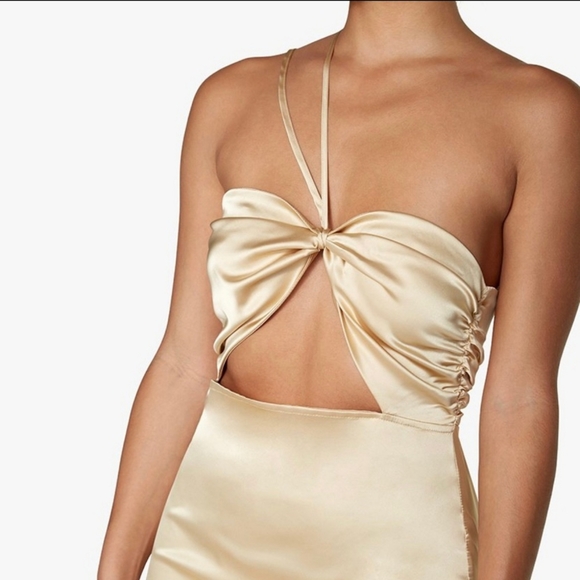 WeWoreWhat The Halter Stretch Charmeuse Satin Midi Dress - Picture 4 of 15